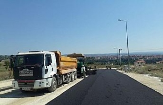 Yeni yerleşim yerlerinde asfalt çalışmaları sürüyor