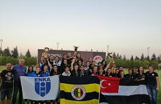 Zonguldaklı sporcu Fenerbahçe forması altında...