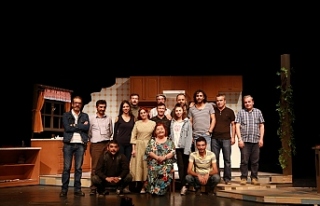 Zonguldak Devlet Tiyatrosu Konya Devlet Tiyatrosunu...