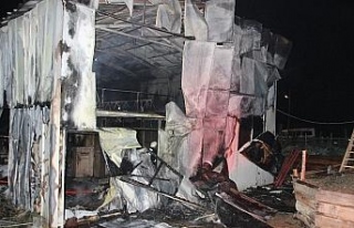 Düzce’de tekstil fabrikası yandı