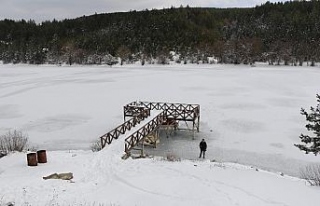 Karabük’te göletler buz tuttu