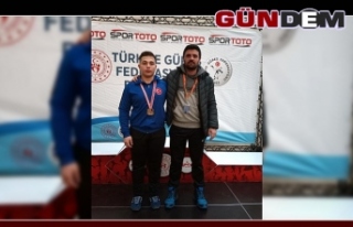 Zonguldaklı güreşçi şampiyona bileti aldı