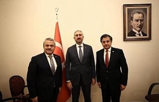 AK Partili vekiller Bakan Gül’den destek istedi
