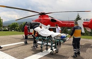 Doğum yapan kadın ambulans helikopterle Ankara’ya...