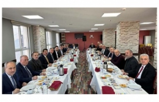 AK Parti Heyeti Belediye Başkan Aday Adaylarıyla...