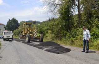 Alaplı´da köy yollarına asfalt çalışması