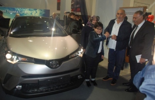 Toyota C-HR Zonguldaktaki ilk sahibine teslim edildi