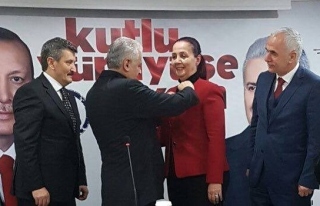 Belediye Başkanı AK Partiye geçti