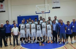 Düzce Belediyespor Galenos Cup' ta ikinci oldu