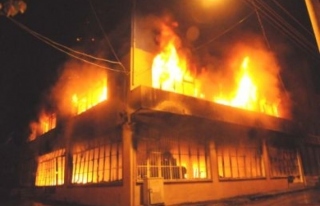 Yığılca'da korkutan ev yangın