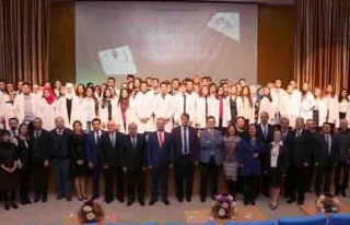Karabük Üniversitesinde 92 tıp öğrencisi beyaz...