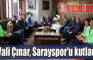 Vali Çınar, Sarayspor'u kutladı