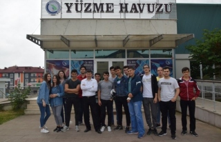 Lise öğrencilerinden Düzce Üniversitesi'ne ziyaret