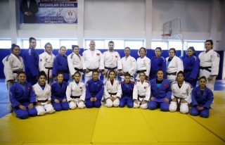 Kadın judocular Balkan Şampiyonasından ümitli