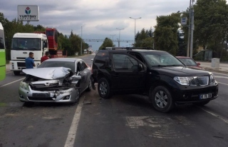 Batı Karadeniz Bağlantı Yolunda Trafik Kazası:...