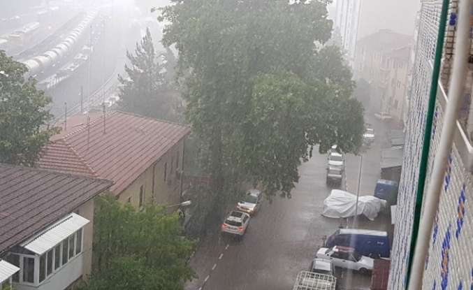 Karabük’te sağanak yağmur hayatı olumsuz etkiledi